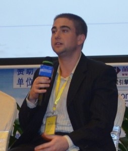 Featured image for “在海贸会的年会上讨论英语社交媒介”